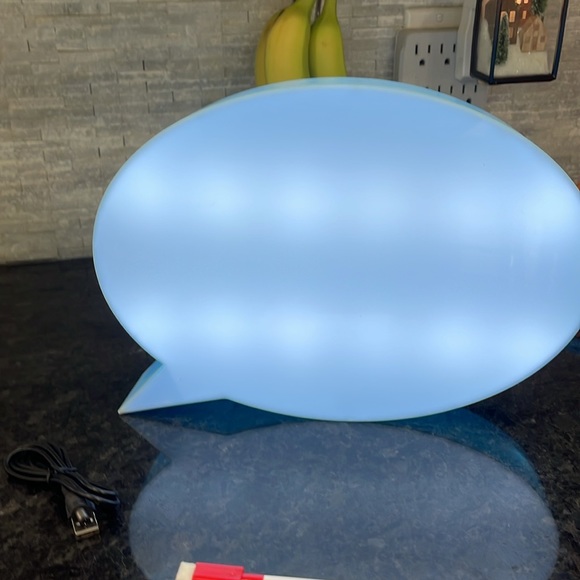 Speech Bubble Message Board - Picture 7 of 16